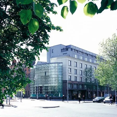 Hotel The 4*