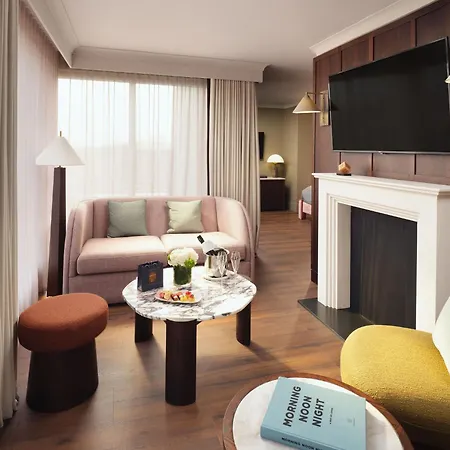 The Hotel 4*