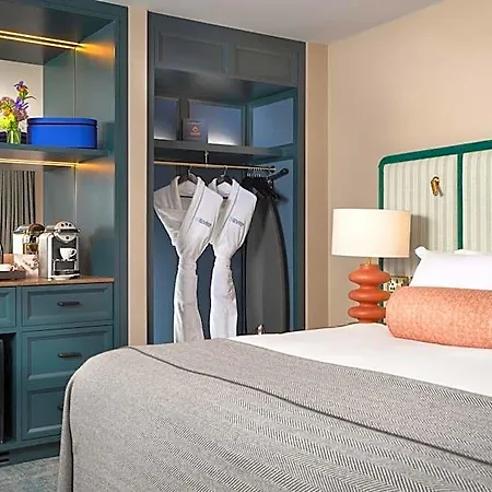 The Hotel 4*