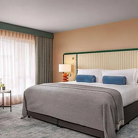 Hotel The
