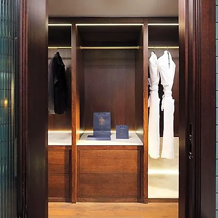 The Hotel 4*