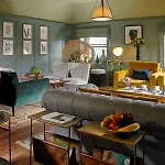 Hotel The 4*