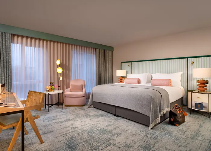 The 4* Dublin