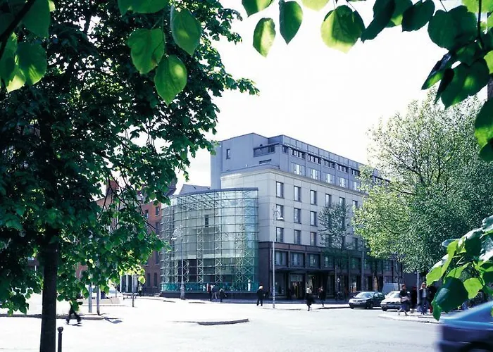 Otel The 4*